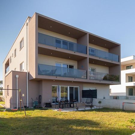 Modern And Spacious Apartment Helena Near The Beach Privlaka  Exteriör bild